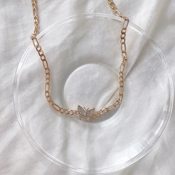 RESTOCKED! butterfly rhinestones choker necklace (buy 1 get two free!!!) - Picture 6 of 8